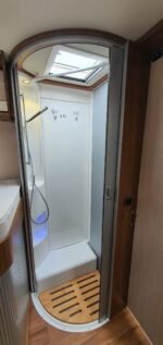 Hymer B678 Experience – 3.0 L 177 ch Automatique – Intégral Premium – 4 couchages – Image 19